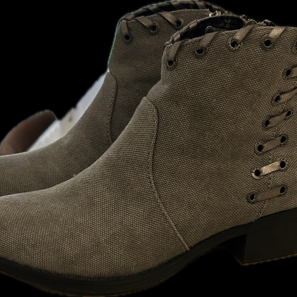 Bluefish Grey Canvas Booties – Size 7